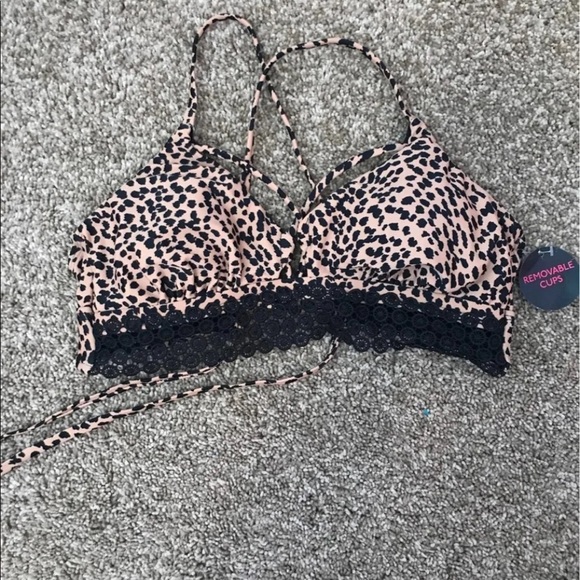 Bikini - Picture 4 of 7